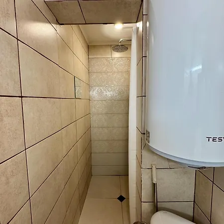 Cozy Place דירה וארנה