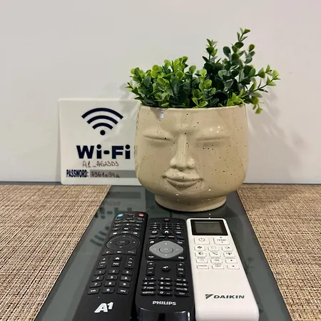 Cozy Place דירה וארנה